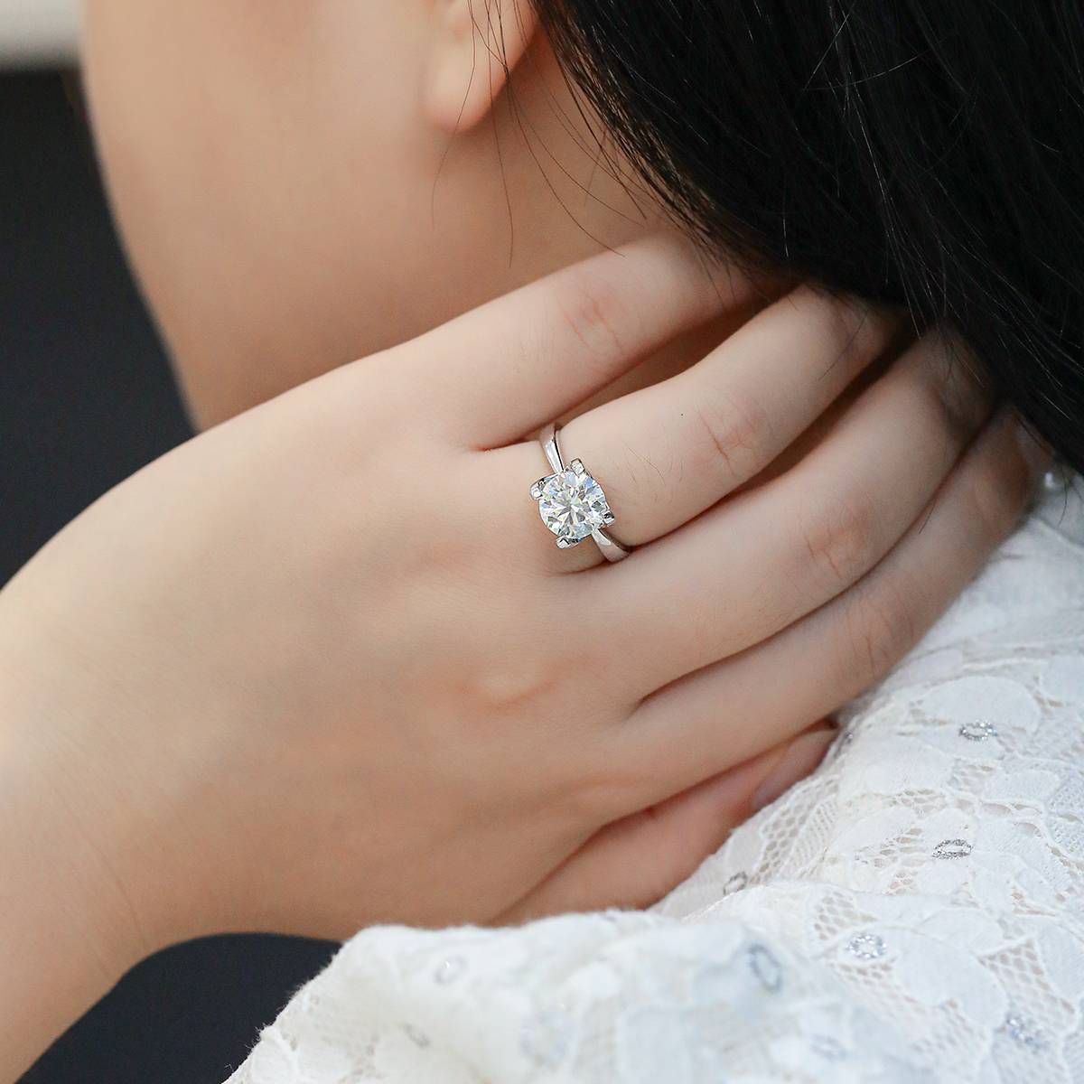 Classic Bullhead S925 Silver Plated Platinum Moissanite Diamond Women's Ring 3.0 Carat D-Class